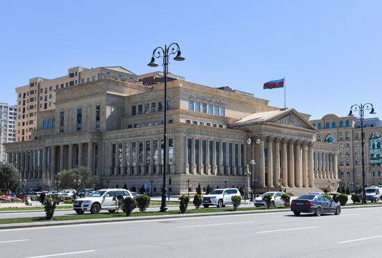 Cities of the world. Baku