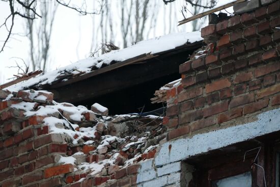 Damage caused by Gorlovka shellings outside Donetsk
