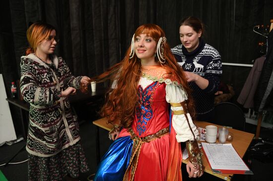 Trying on Chernomor musical costumes