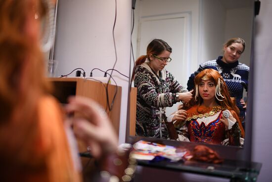 Trying on Chernomor musical costumes