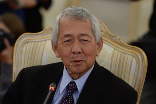 Russian Foreign Minister Sergei Lavrov and his Philippine counterpart Perfecto Yasay meet in Moscow