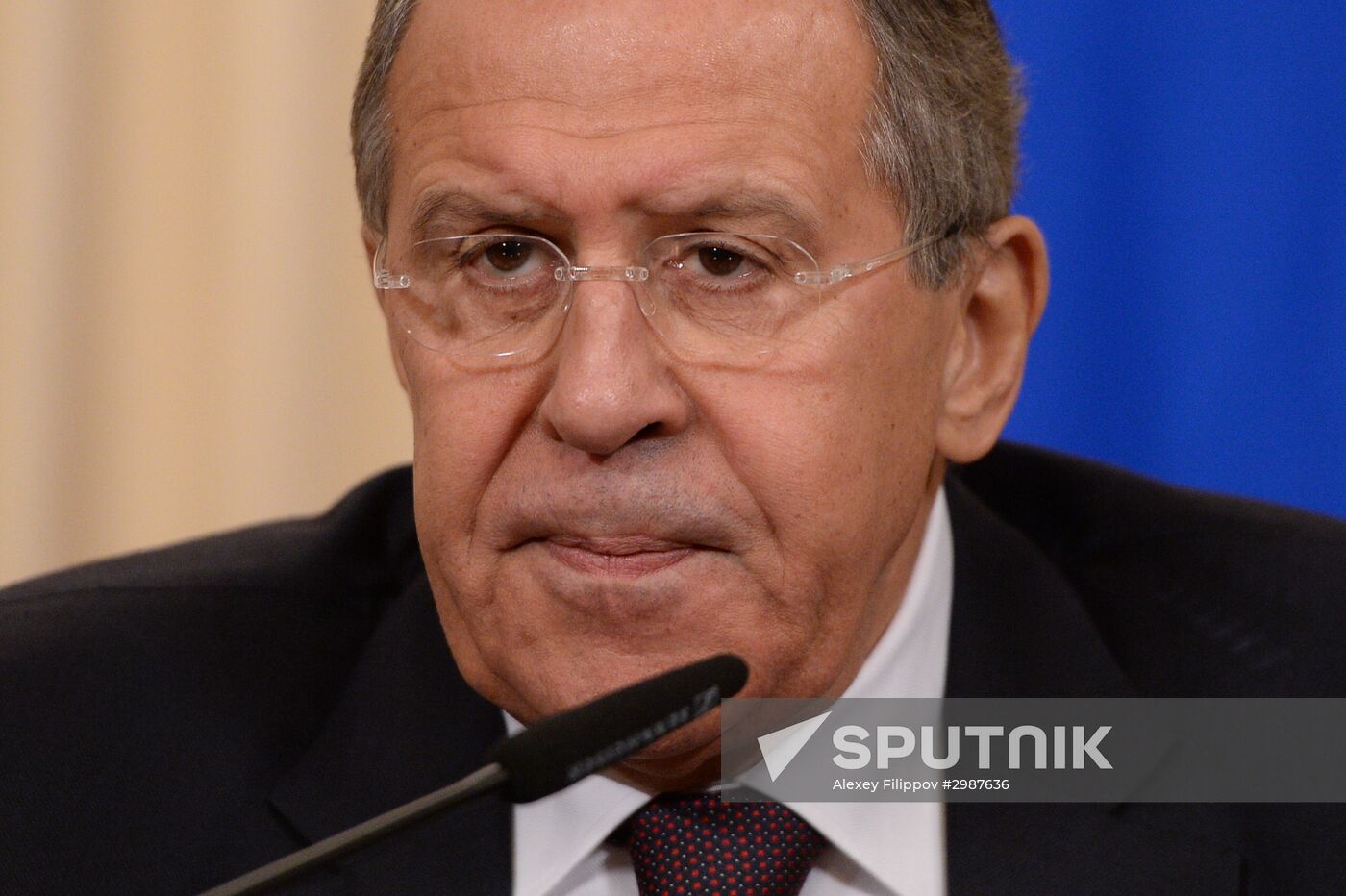 Russian Foreign Minister Sergei Lavrov and his Philippine counterpart Perfecto Yasay meet in Moscow