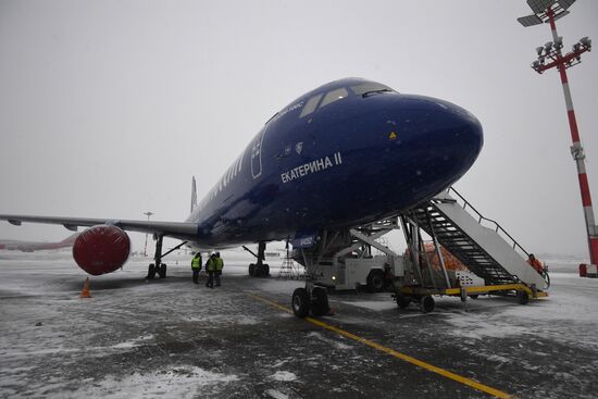 Russian Post's airplanes presented
