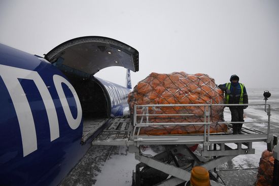 Russian Post's airplanes presented