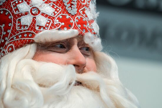News conference by Father Frost and Snow Maiden