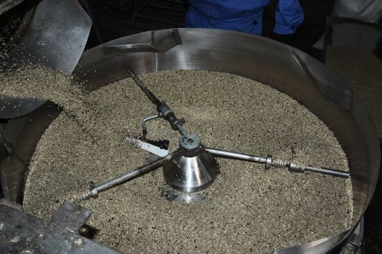 Halva production facility opens in Donetsk