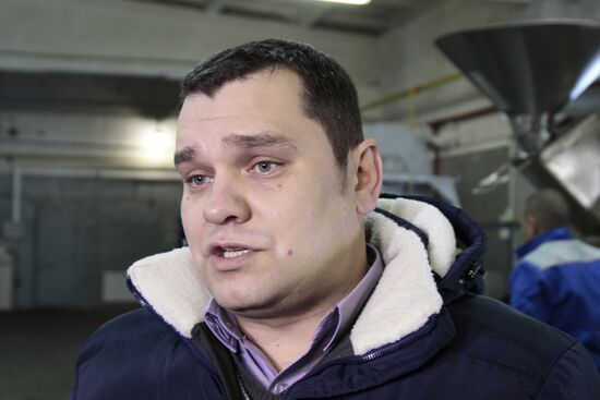 Opening halvah-produciton shop in Donetsk