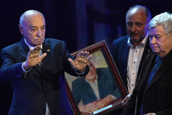 Theatrical Star Awards ceremony