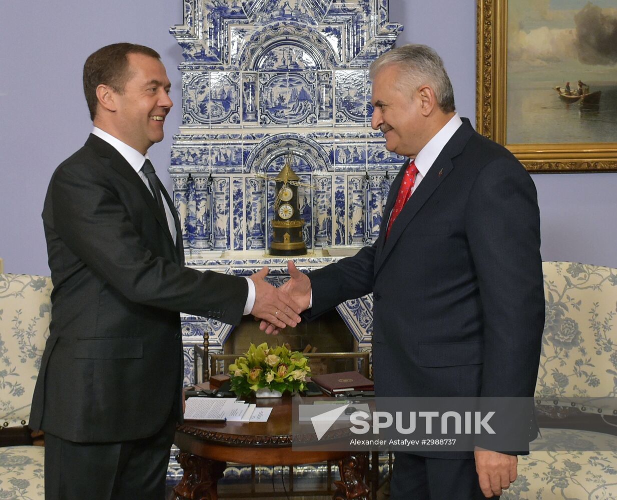 Russian Prime Minister Dmitry Medvedev meets with Turkish Prime Minister Binali Yildirim