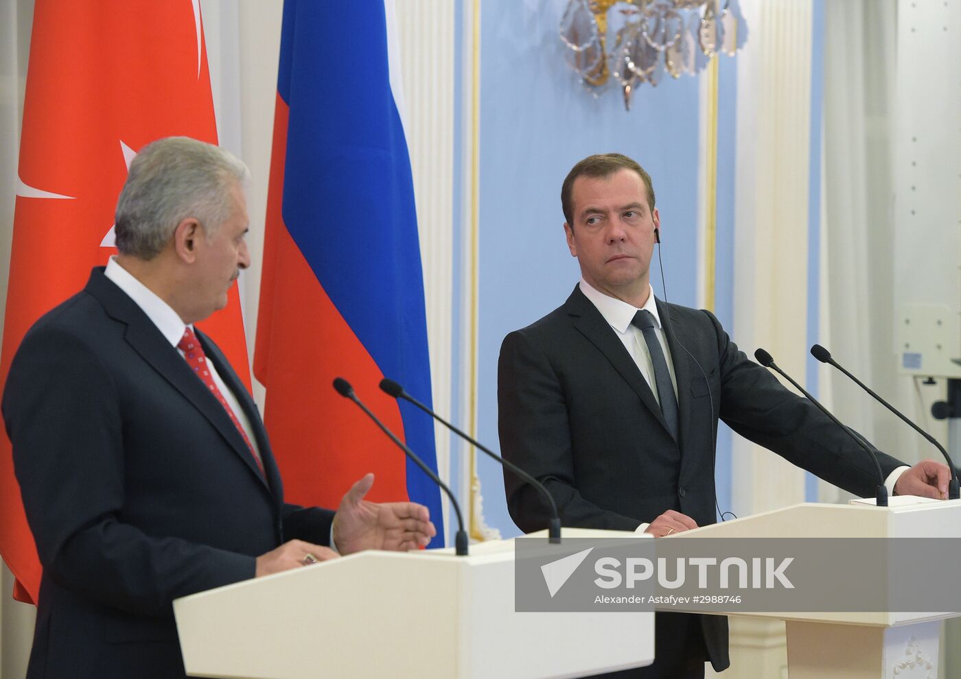 Russian Prime Minister Dmitry Medvedev meets with Turkish Prime Minister Binali Yildirim