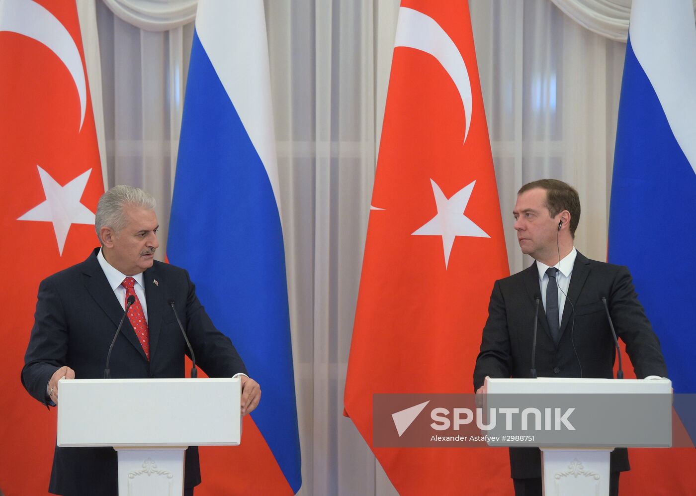 Russian Prime Minister Dmitry Medvedev meets with Turkish Prime Minister Binali Yildirim