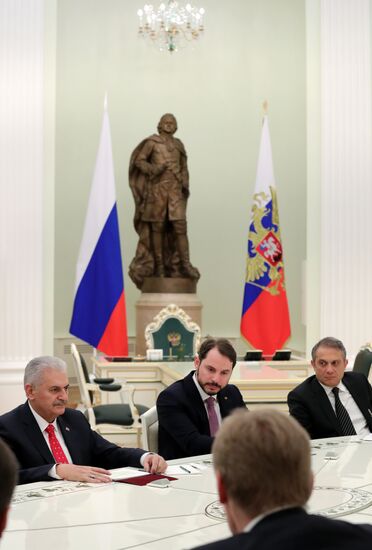 Russian President Vladimir Putin meets with Turkish Prime Minister Binali Yildirim