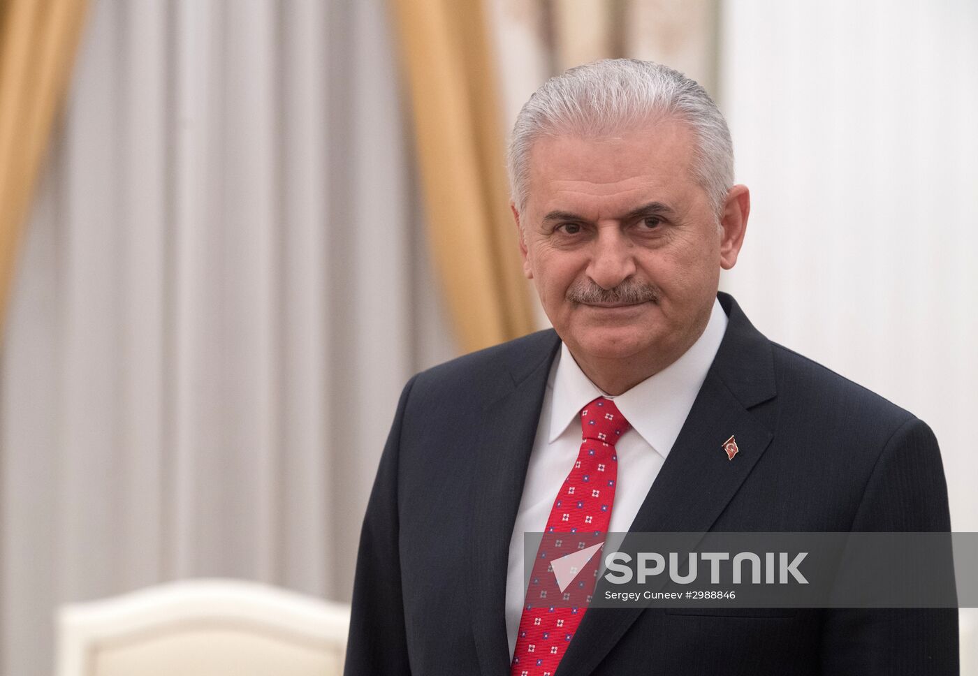 Russian President Vladimir Putin meets with Turkish Prime Minister Binali Yildirim