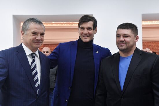 Moscow gala match marks 70th anniversary of Russian ice hockey
