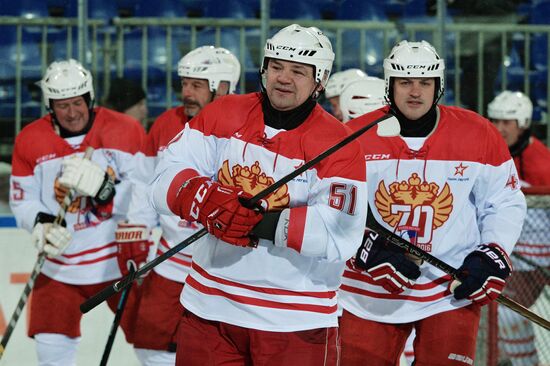 Moscow gala match marks 70th anniversary of Russian ice hockey