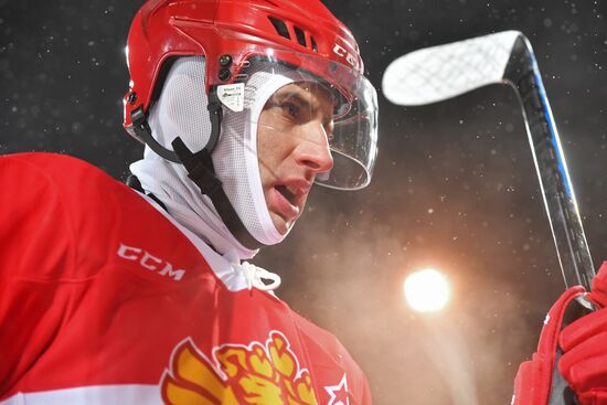 Moscow gala match marks 70th anniversary of Russian ice hockey