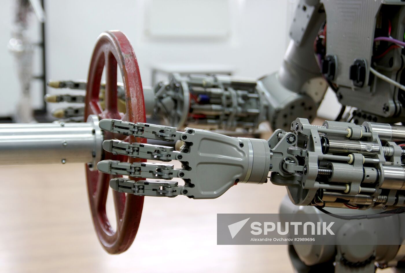 Testing FEDOR antropomorphic rescue robot