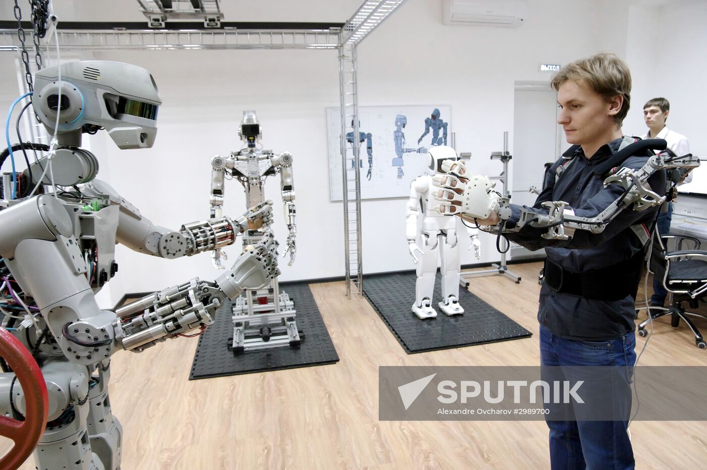 Testing FEDOR antropomorphic rescue robot