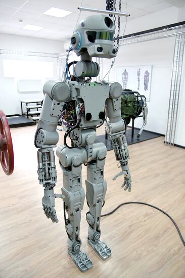 Testing FEDOR antropomorphic rescue robot