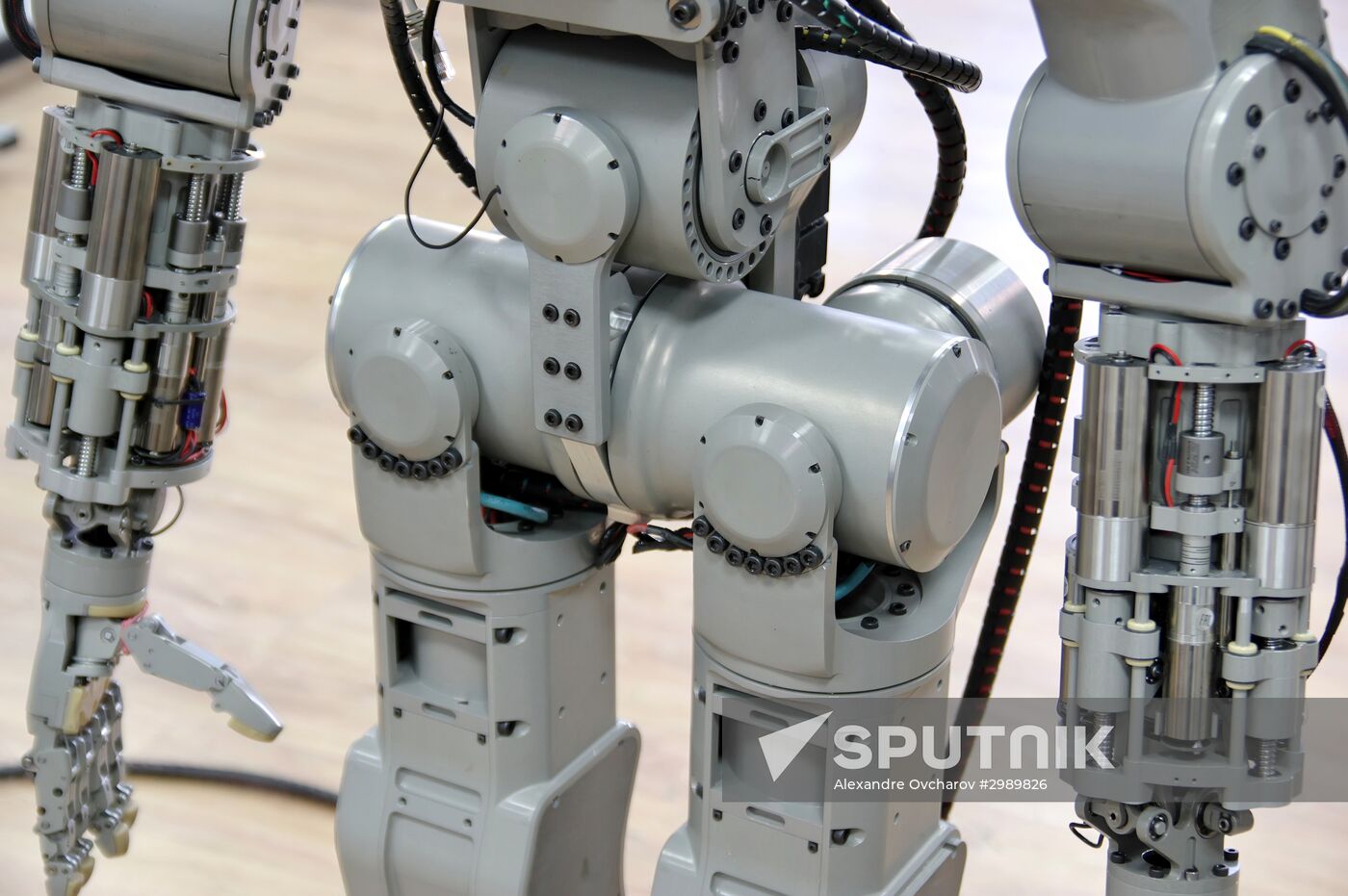 Testing FEDOR antropomorphic rescue robot