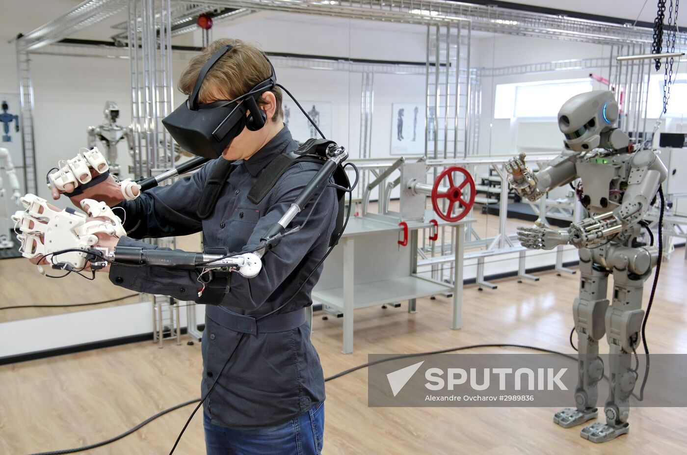 Testing FEDOR antropomorphic rescue robot