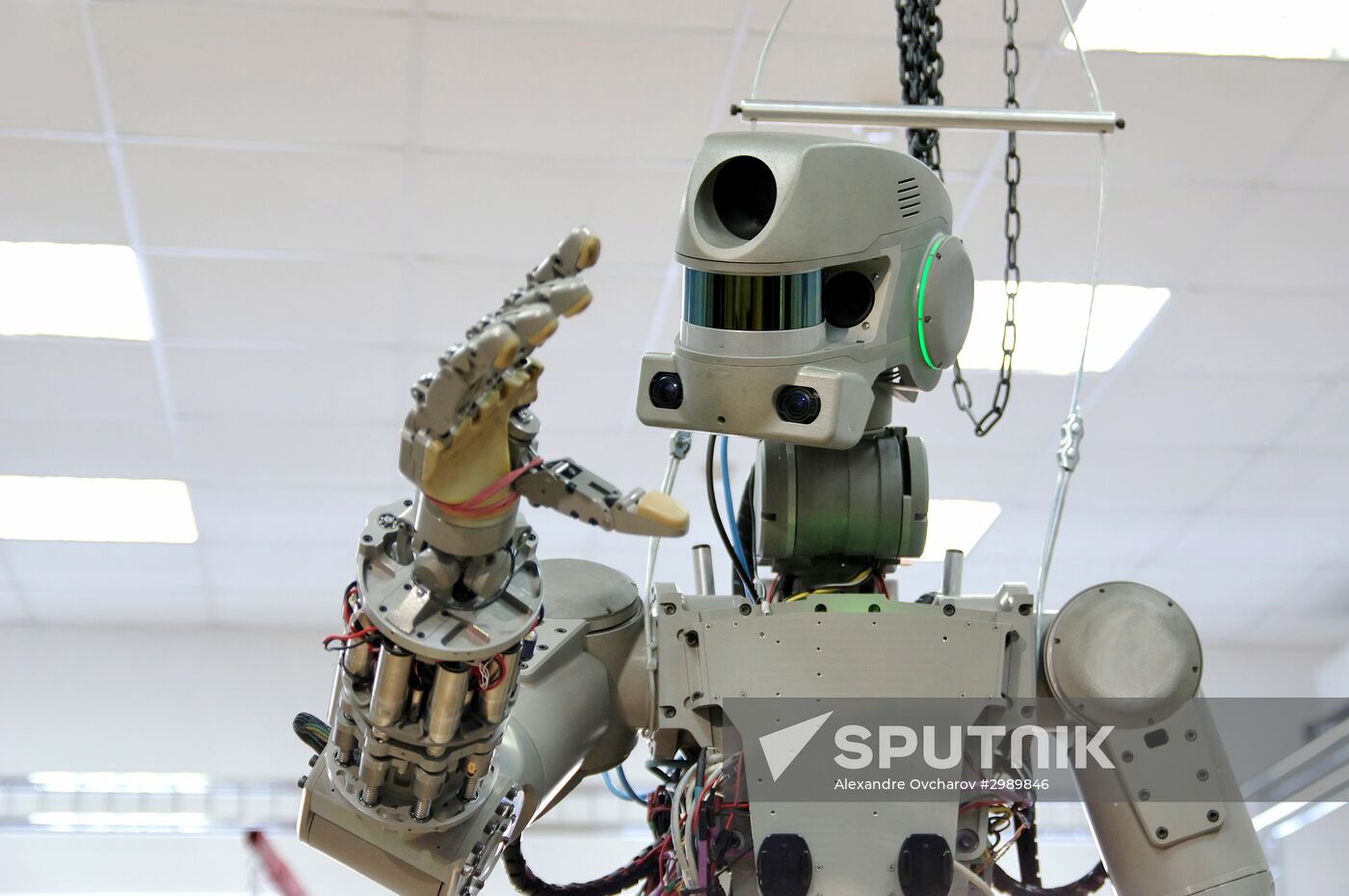 Testing FEDOR antropomorphic rescue robot