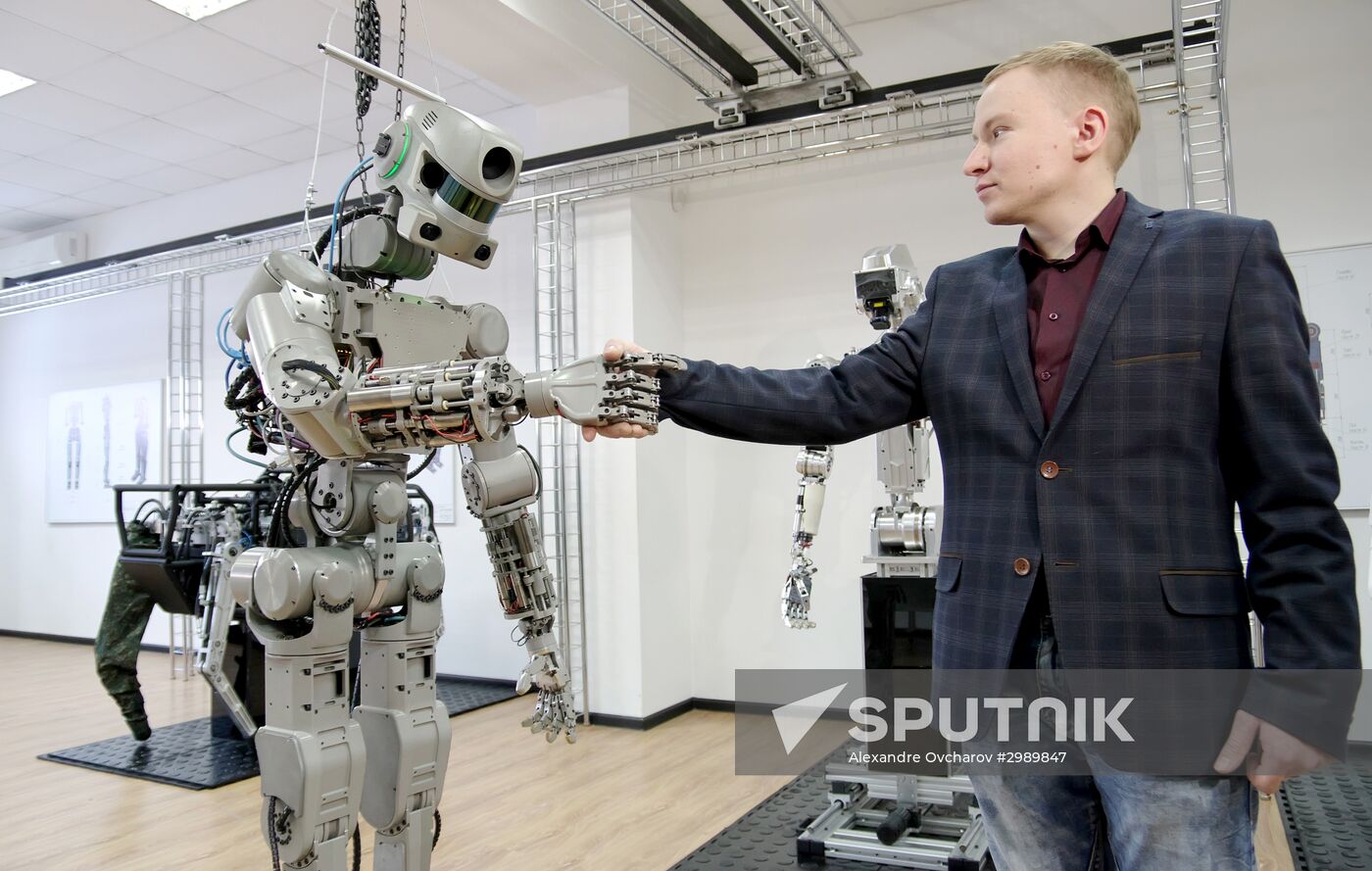 Testing FEDOR antropomorphic rescue robot