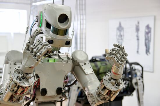 Testing FEDOR antropomorphic rescue robot