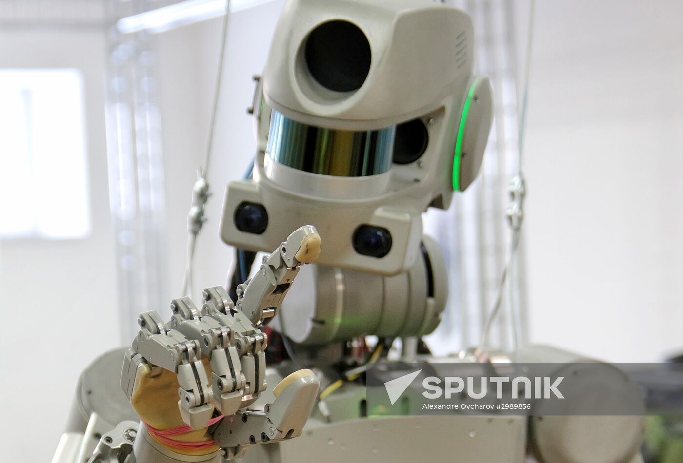 Testing FEDOR antropomorphic rescue robot
