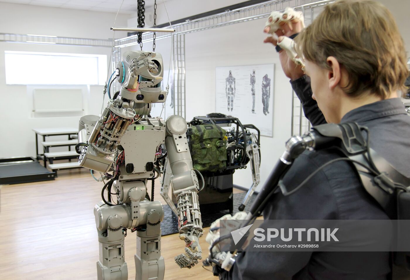 Testing FEDOR antropomorphic rescue robot