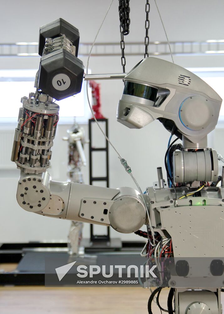 Testing FEDOR antropomorphic rescue robot