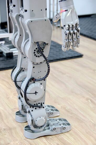 Testing FEDOR antropomorphic rescue robot