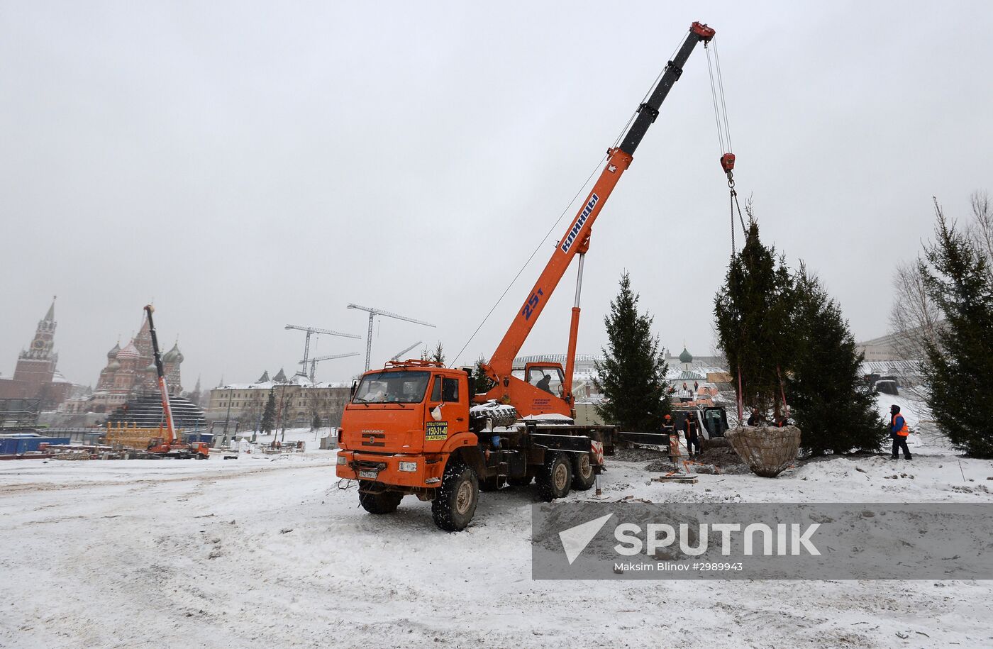 Zaryadye Park construction in Moscow