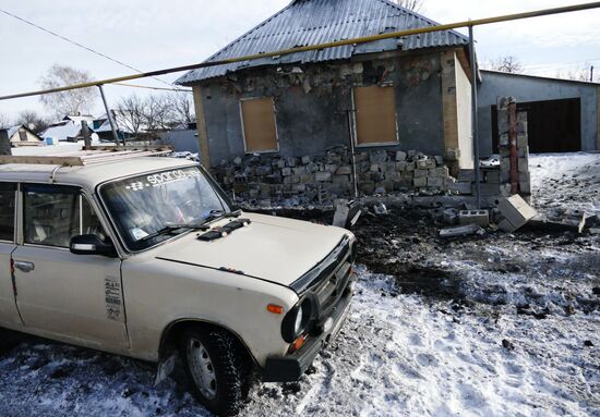 Aftermath of Donetsk district shelling