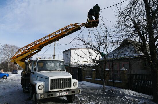 Aftermath of Donetsk district shelling