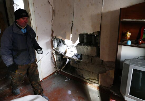 Aftermath of Donetsk district shelling