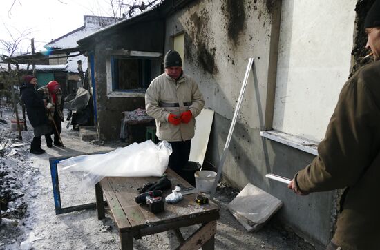 Aftermath of Donetsk district shelling