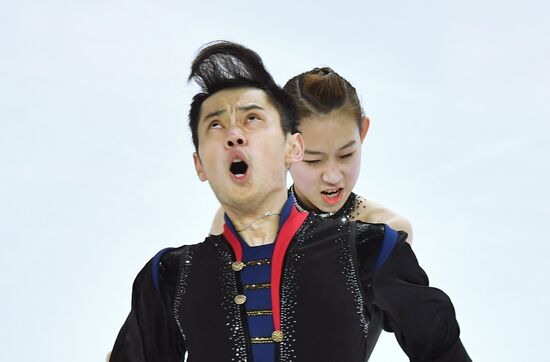 ISU Grand Prix of Figure Skating. Pairs. Short program