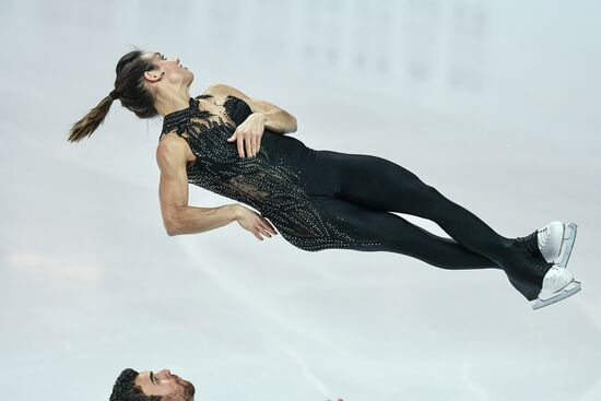 ISU Grand Prix of Figure Skating. Pairs. Short program