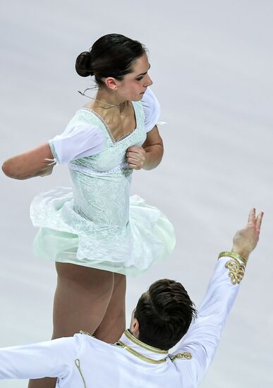 ISU Grand Prix of Figure Skating. Pairs. Short program