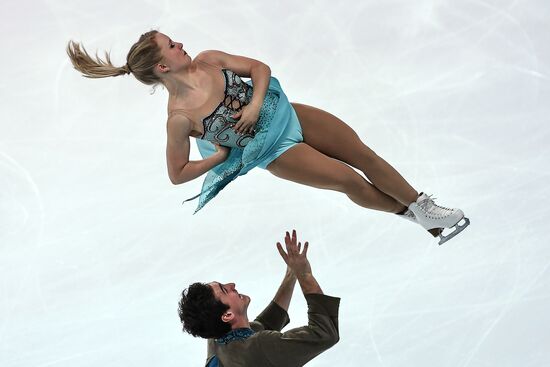 ISU Grand Prix of Figure Skating. Pairs. Short program