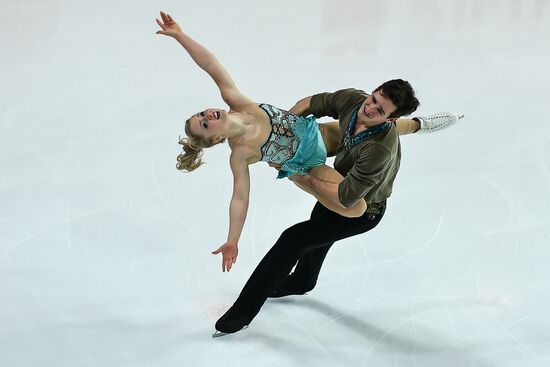 ISU Grand Prix of Figure Skating. Pairs. Short program
