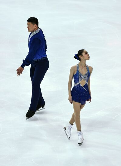ISU Grand Prix of Figure Skating. Pairs. Short program