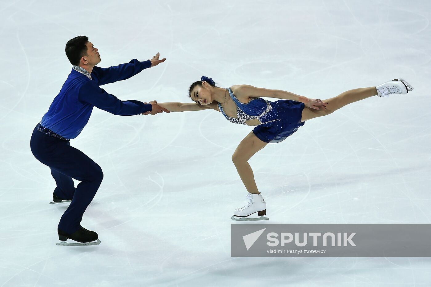 ISU Grand Prix of Figure Skating. Pairs. Short program