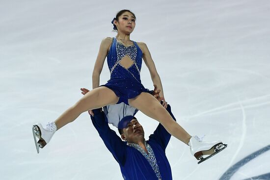 ISU Grand Prix of Figure Skating. Pairs. Short program