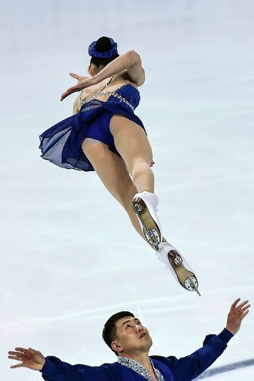 ISU Grand Prix of Figure Skating. Pairs. Short program