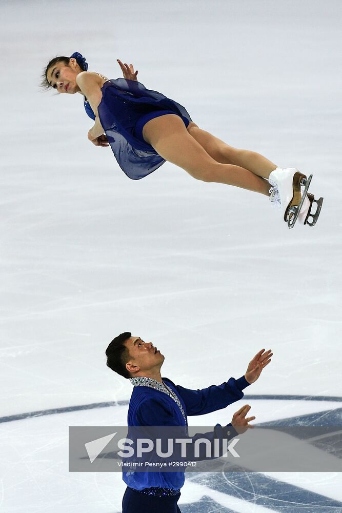 ISU Grand Prix of Figure Skating. Pairs. Short program