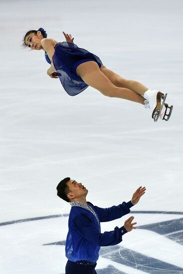 ISU Grand Prix of Figure Skating. Pairs. Short program