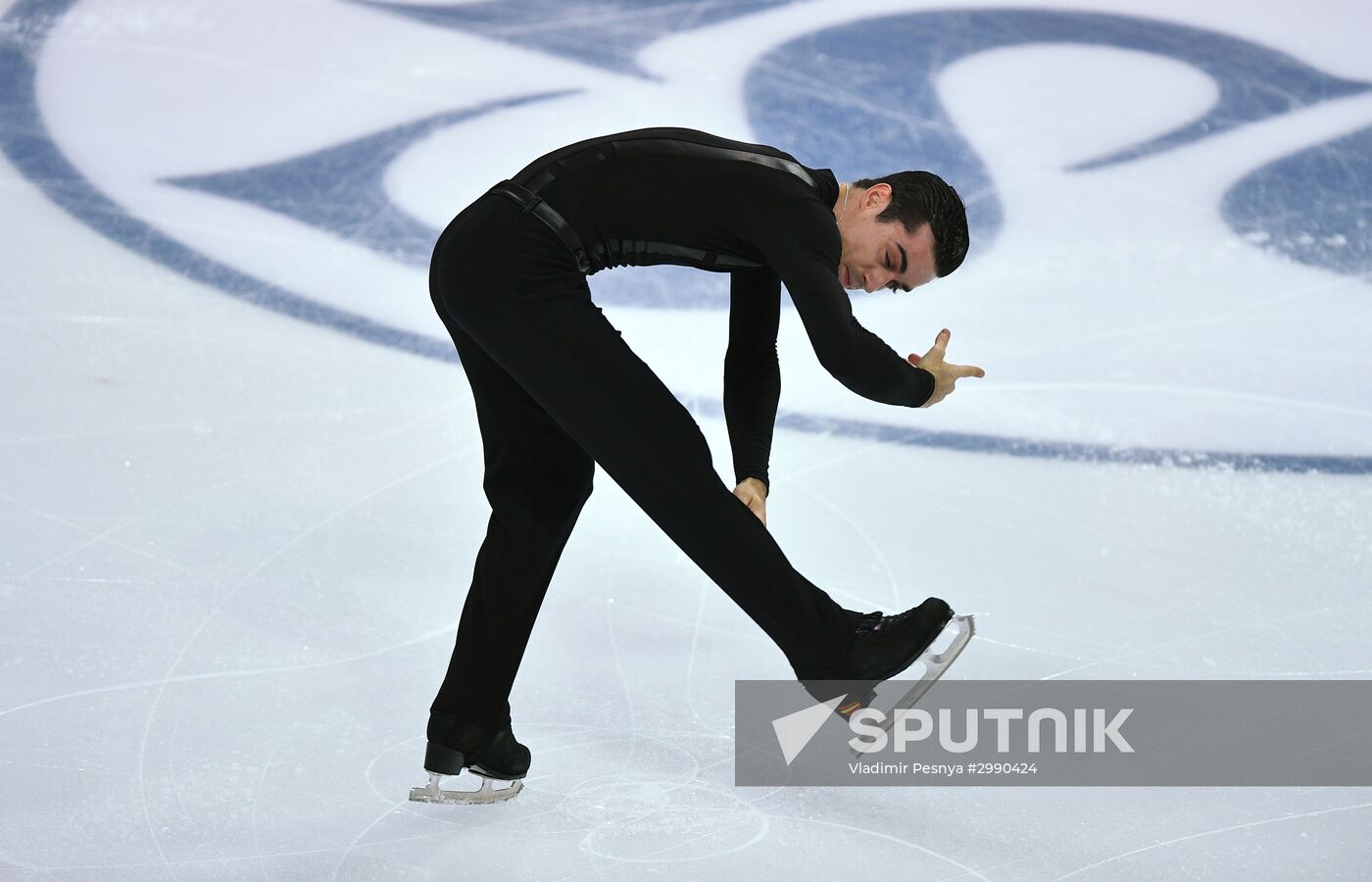 ISU Grand Prix of Figure Skating. Finals. Men. Short program