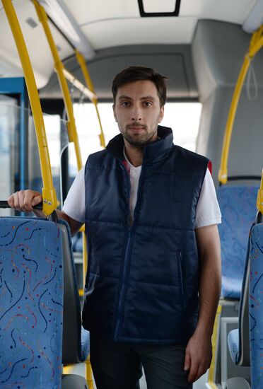 New summer unform for bus drivers presented